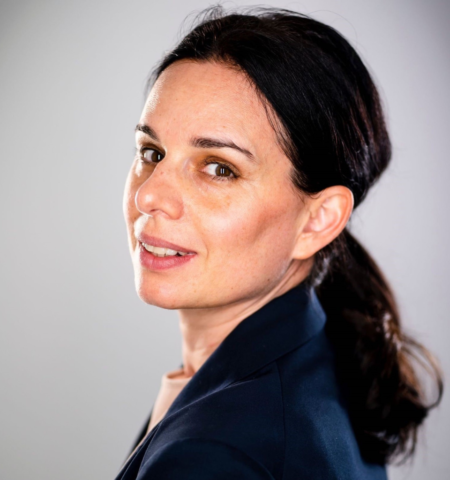 Foto von Nina Bayer, spezialisierte Beraterin für Unfruchtbarkeit, Lebens- und Sozialfragen, Partnerschafts- und Sexualberatung