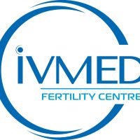 IVMED Fertility Centre Logo – Symbol für professionelle Fruchtbarkeits- und Reproduktionsmedizin